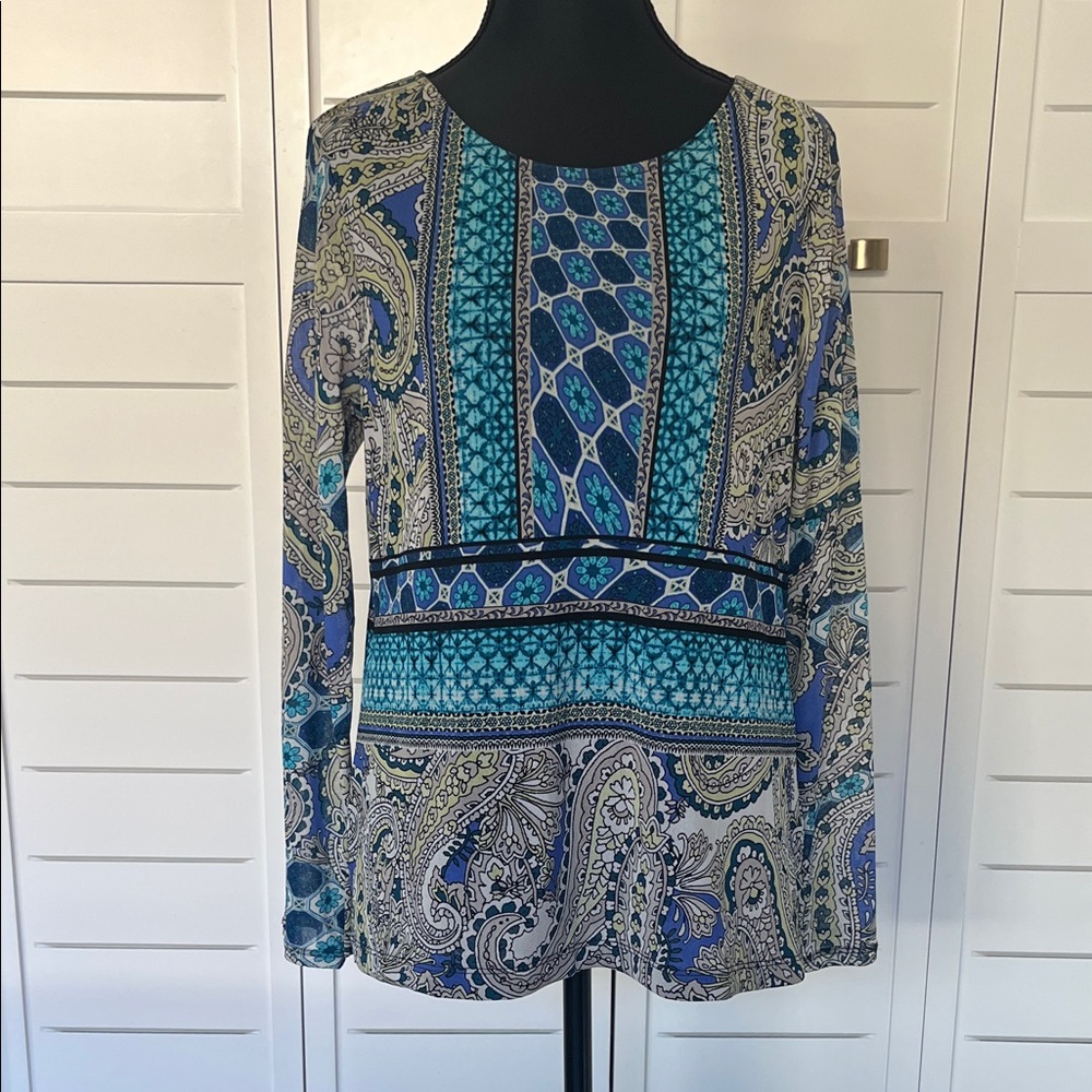 Chico’s Elegant Blue Patterned Long Sleeve Top Sz 1
